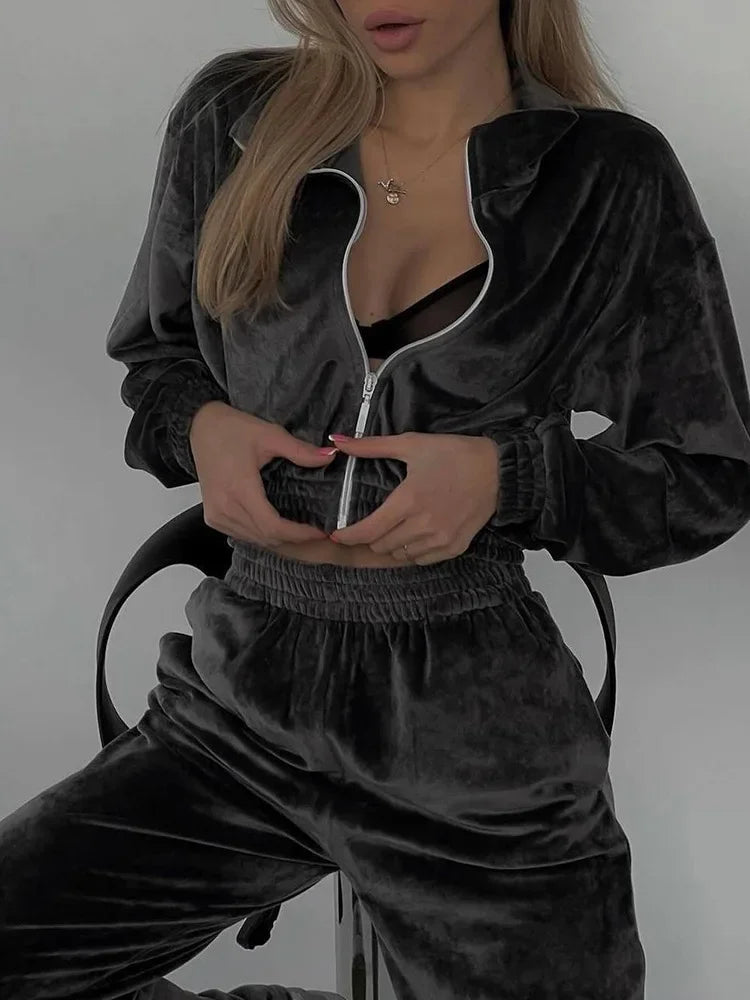 Veluxe Lounge Velour