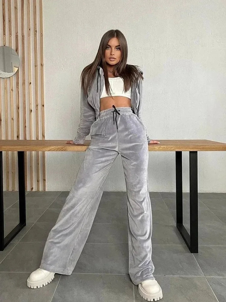 Veluxe Lounge Velour