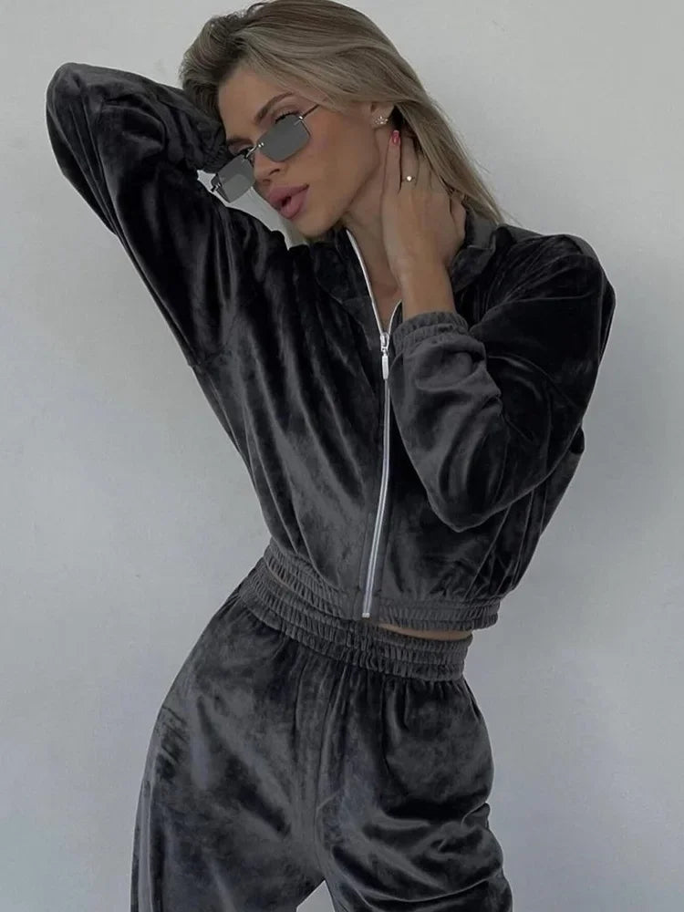 Veluxe Lounge Velour