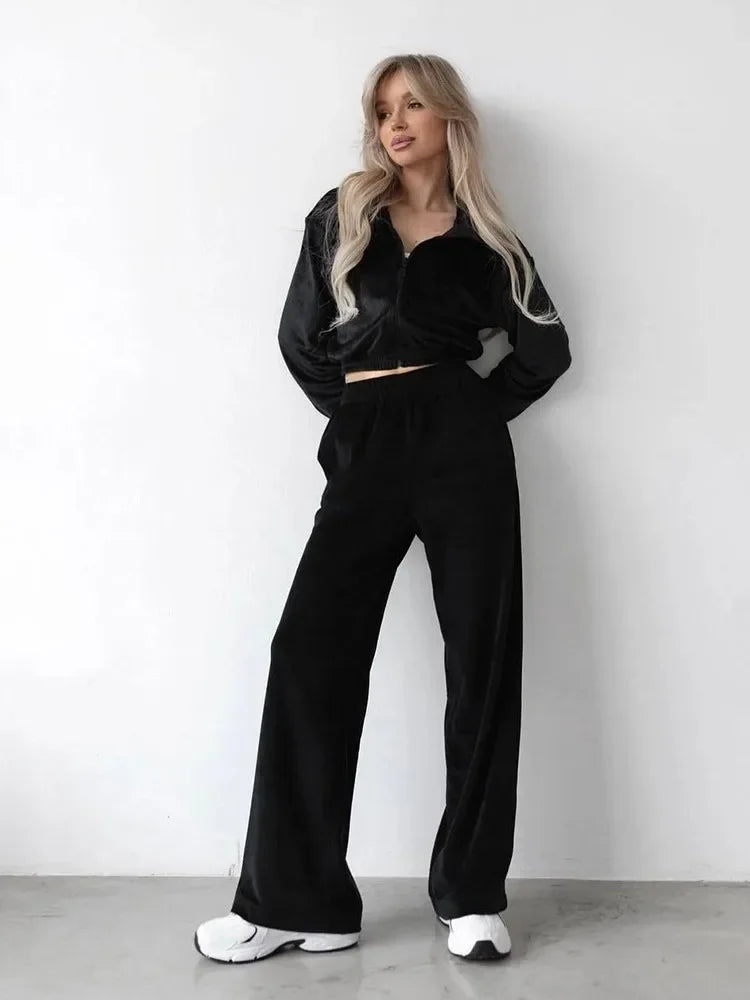 Veluxe Lounge Velour