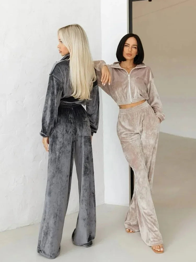 Veluxe Lounge Velour