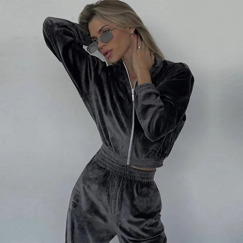 Veluxe Lounge Velour