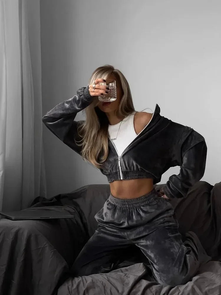 Veluxe Lounge Velour