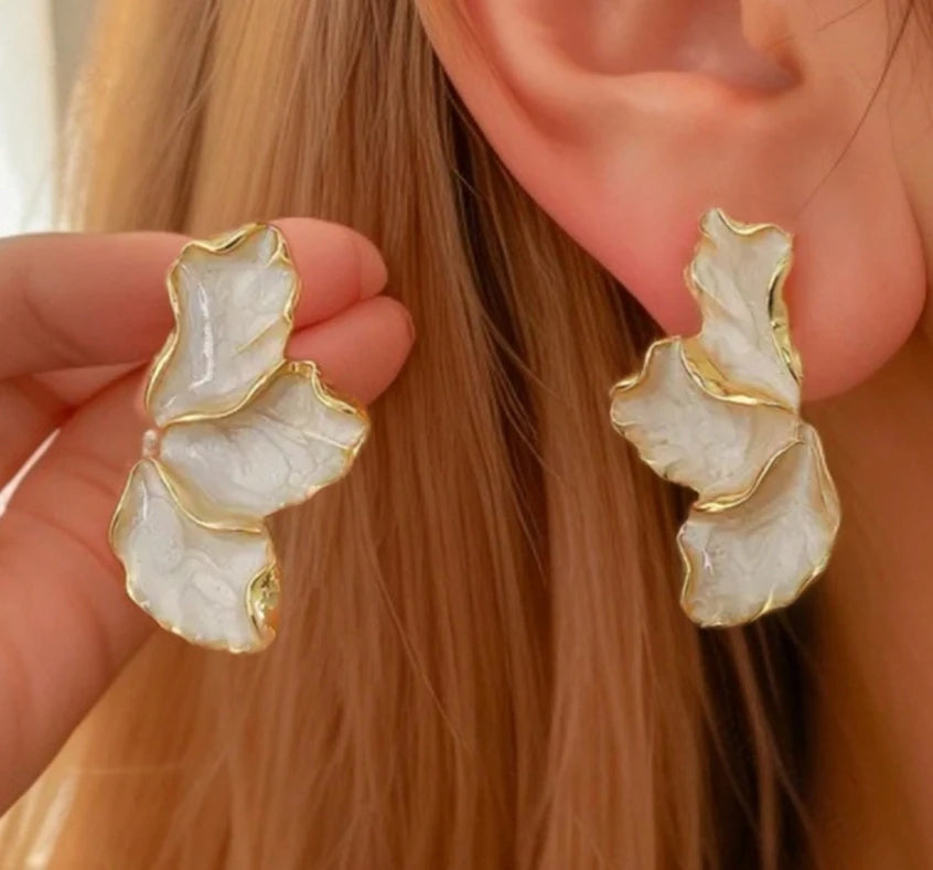 Bloom Berry Earrings